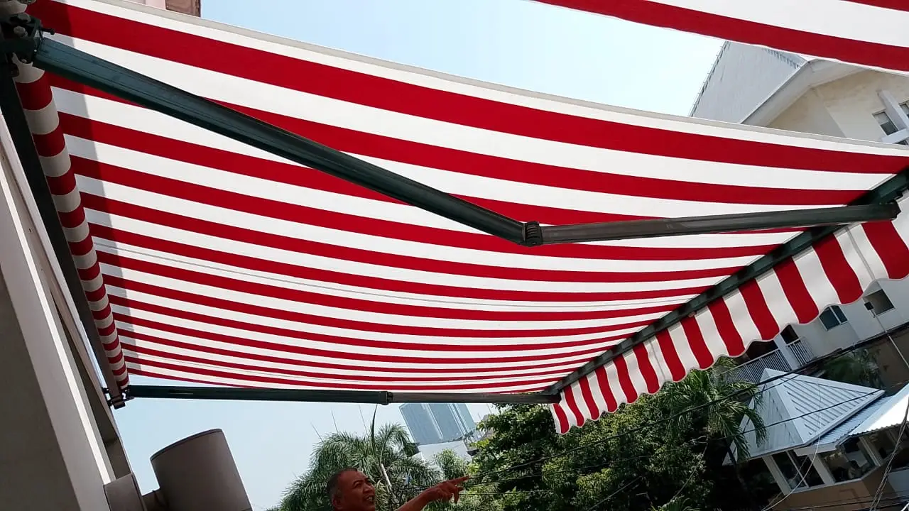 Awning Gulung Otomatis - Solusi Praktis untuk Hunian Modern